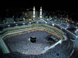 breathtaking view of khana kaba at night by dubaicity dblqo9e